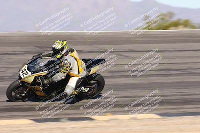 media/Jan-16-2026-CVMA Friday Practice (Fri) [[6f2bf47531]]/3-Racer 2/Session 2 Bowl Entry Pans/